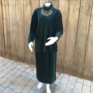 1980s dark green velour turtleneck top and long skirt set special occasion